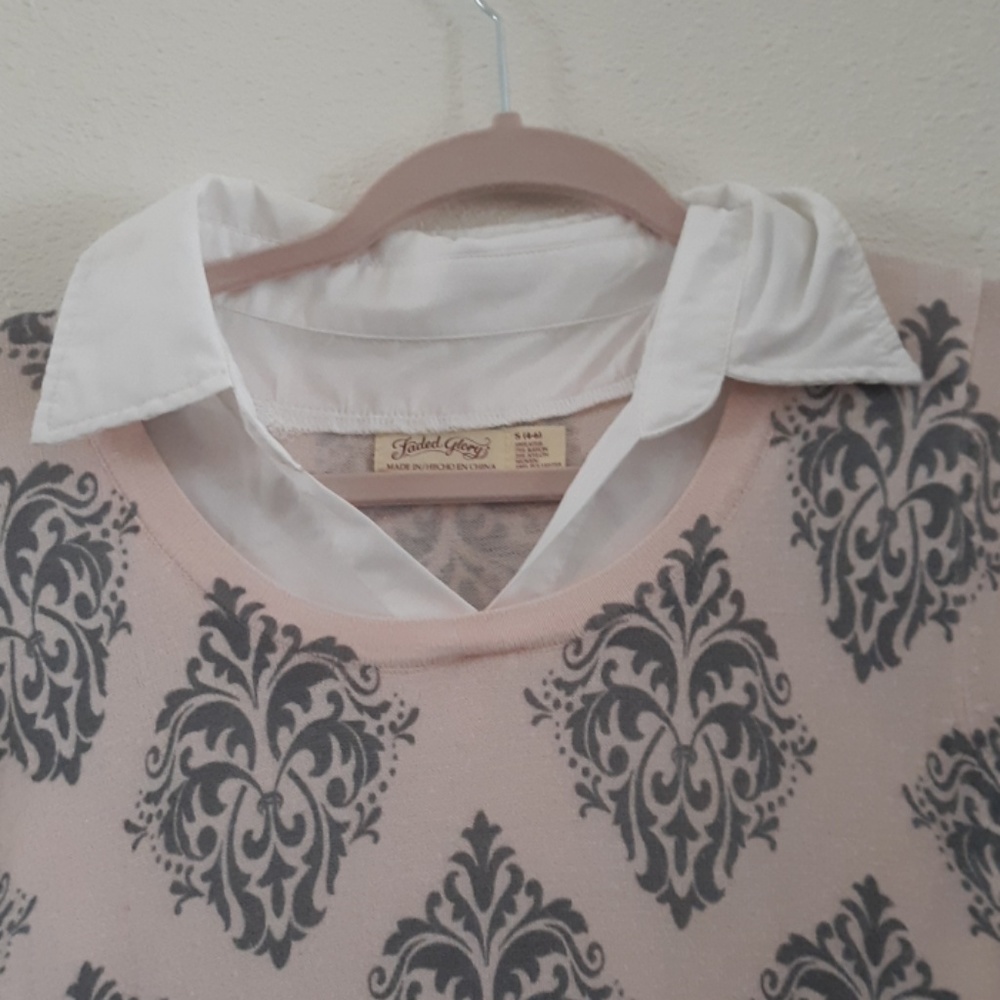 Pink Sweater - Picture 2 of 4